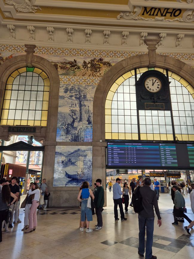 Die Bahnhofshalle 