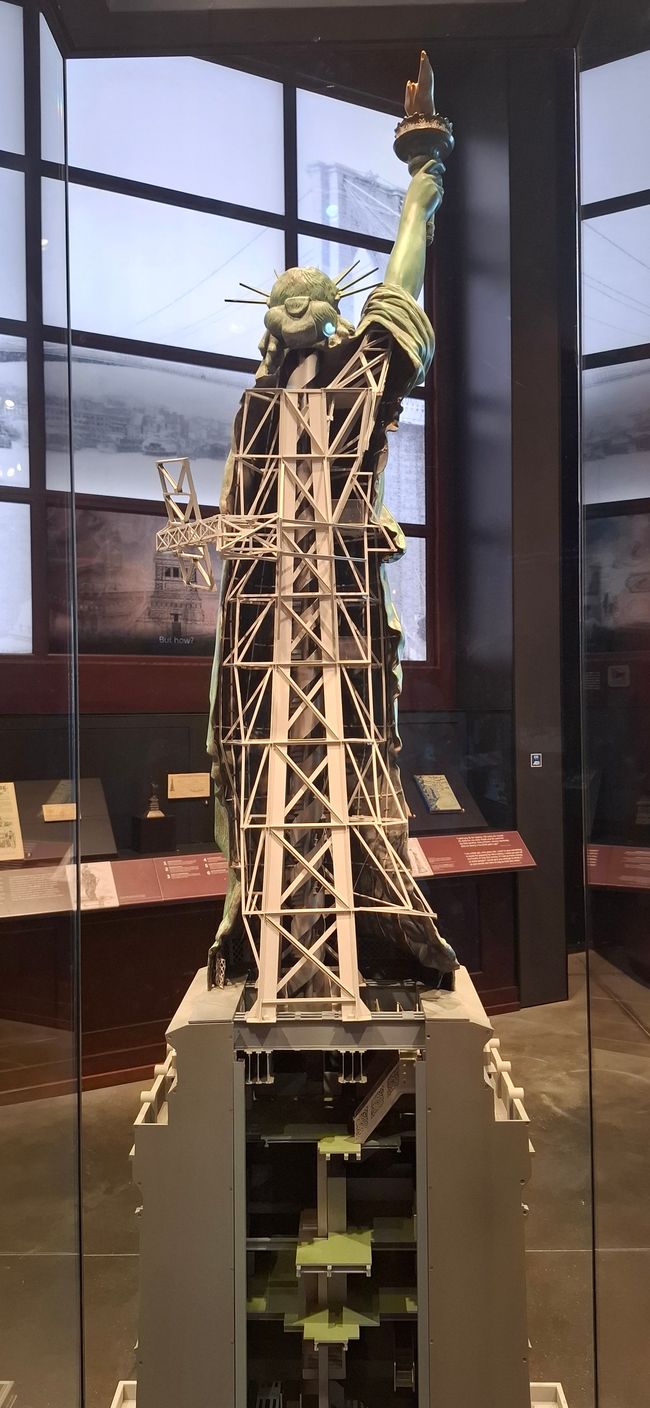 Eiffel's in NY