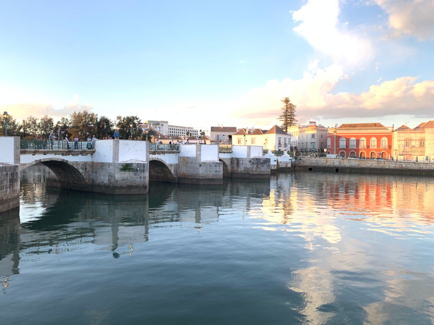 Tavira und der Cemitério de Âncoras