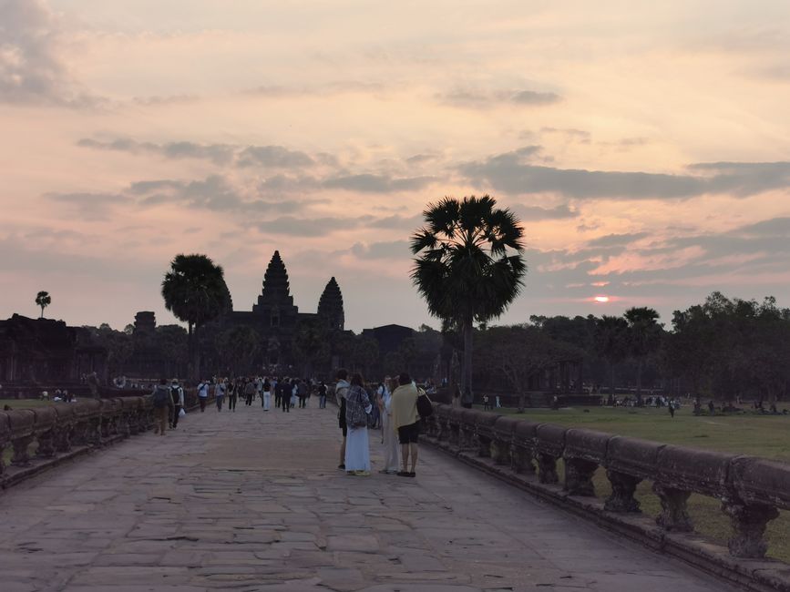 Ankor Wat bei Abend ...