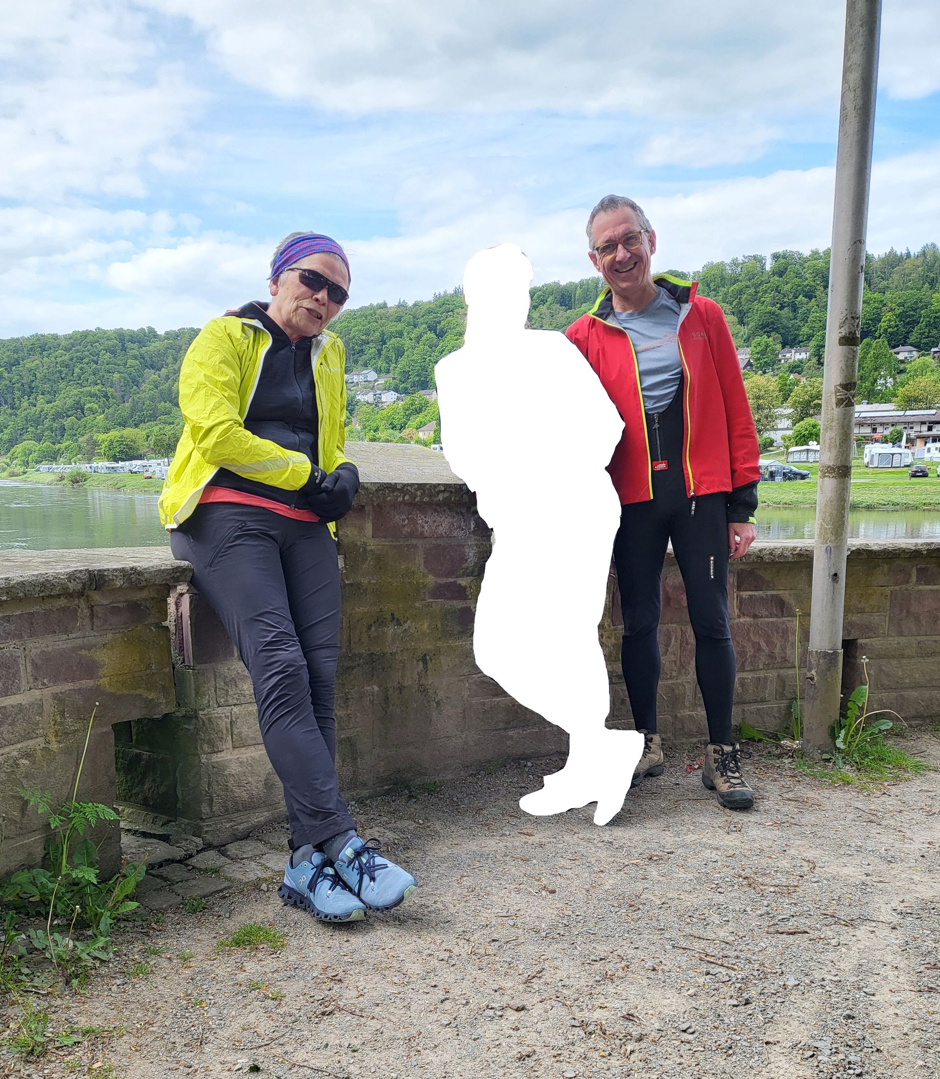 End of the Diemel bike path: confluence of the Diemel into the Weser