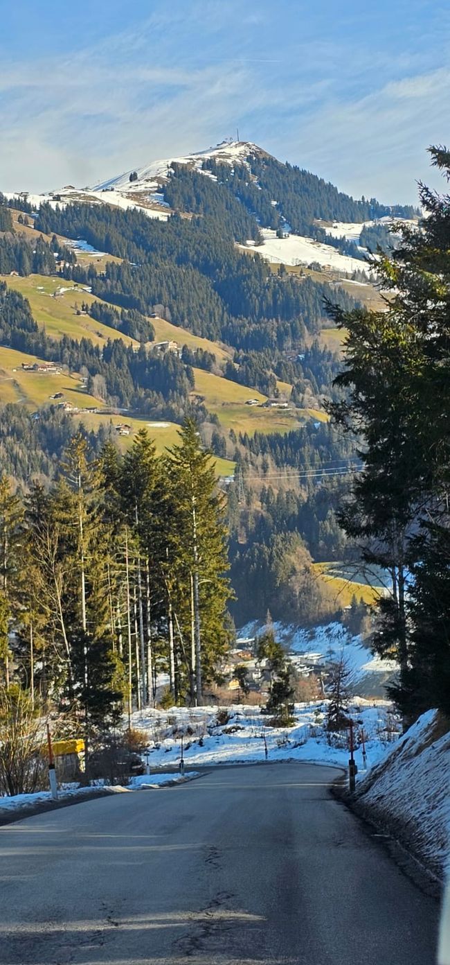 Ellmau/Tirol - wo die Praxis vom Bergdoktor wohnt..