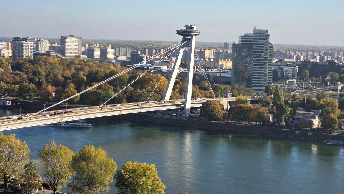 Bratislava se viste en octubre 26