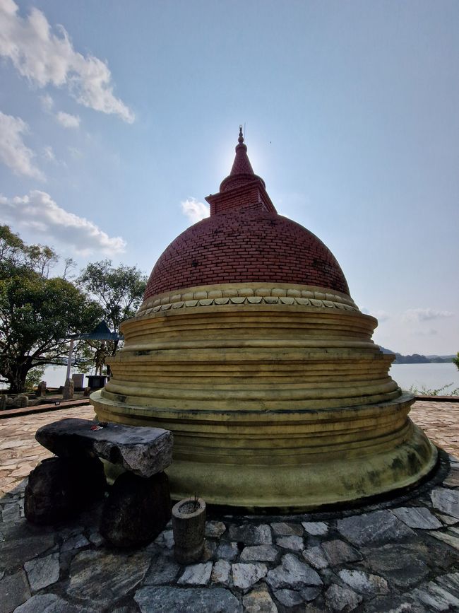 Polonnaruwa - 1000 años de historia y algo aprendido.