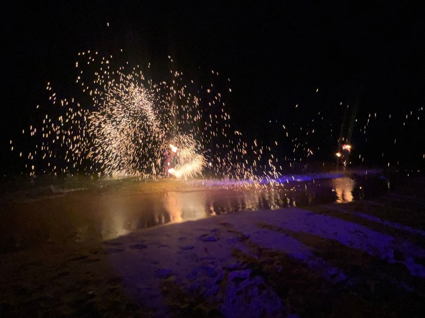 Tag 14 Phu Quoc: CHÚC MỪNG NĂM MỚI - HAPPY NEW YEAR
