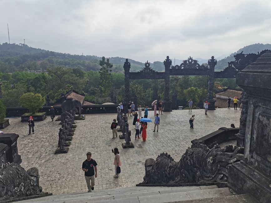 Recorrido por la antigua ciudad imperial de Hue
