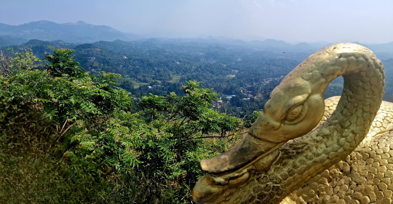 Kandy - Diente de Buda y 'la santa oásis de paz y iluminación'.