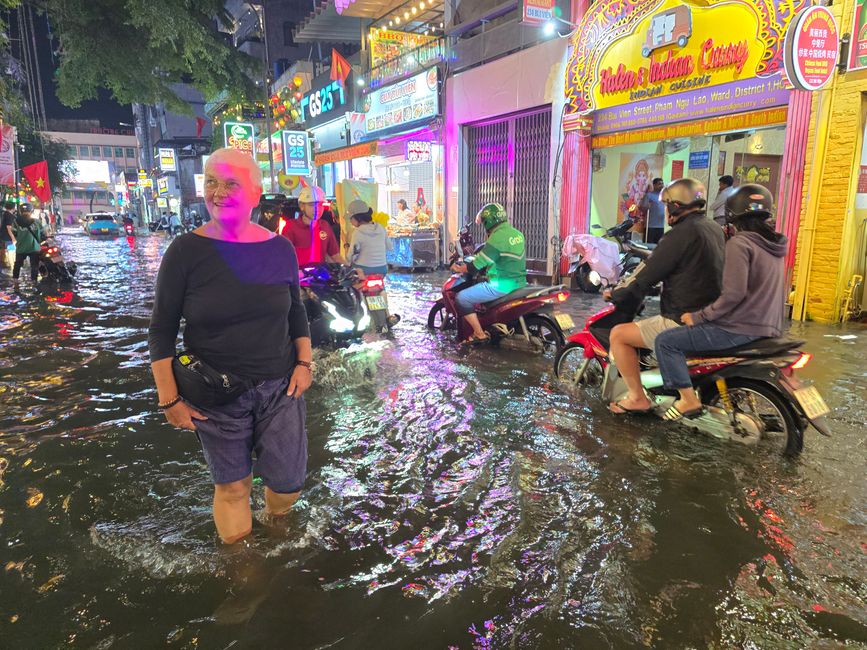 Good-bye, Cambodia - Good Morning, Vietnam!