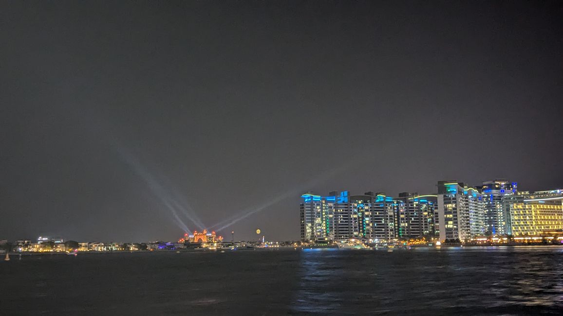 Tag 3 (2024) Dubai JBR Beach, Souks Deira e The One and Only