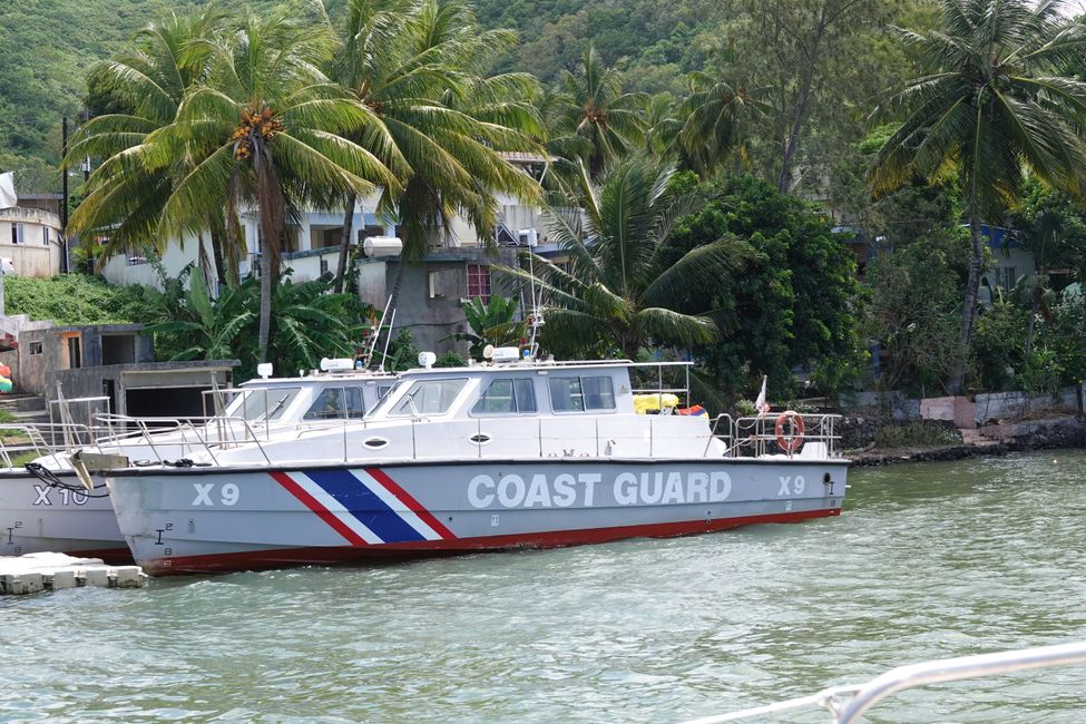 Con el catamarán ....