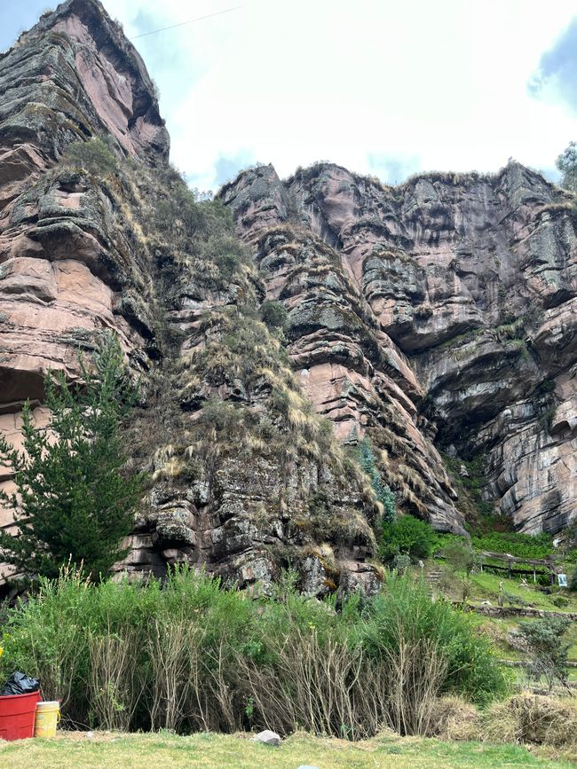 Day 17 
Mysterious hiking trail with "waterfall" somewhere in the Andes near Cusco