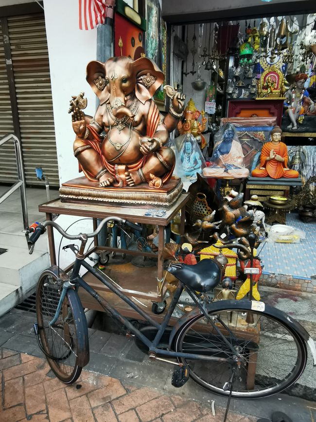 Viaggio verso l'isola di Penang e visite turistiche a Georgetown
