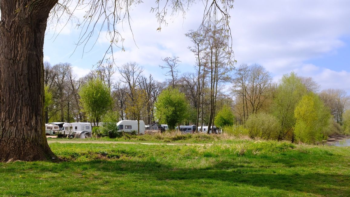 Un camping rustique. Près de la ville et très bien situé