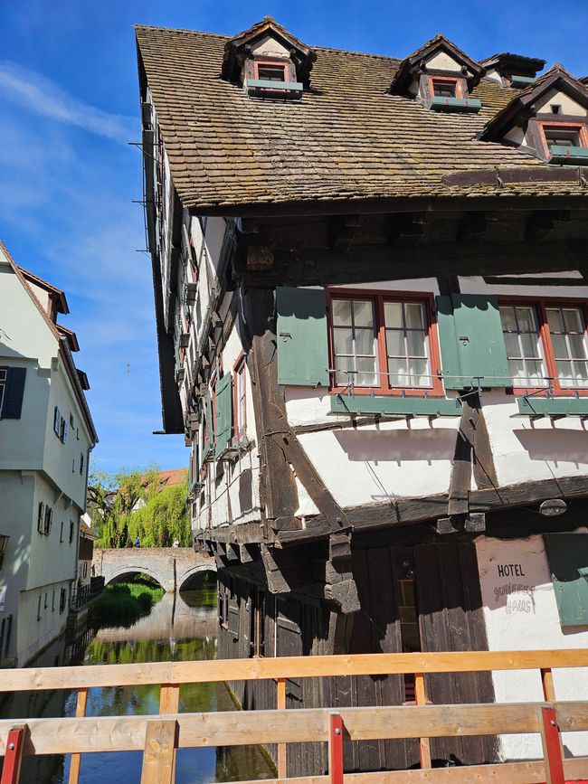 Hotel Schiefes Haus