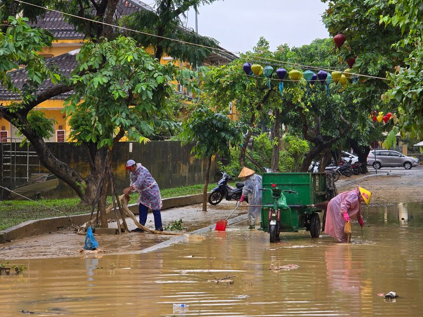 Hoi An - les travaux de nettoyage ont commencé