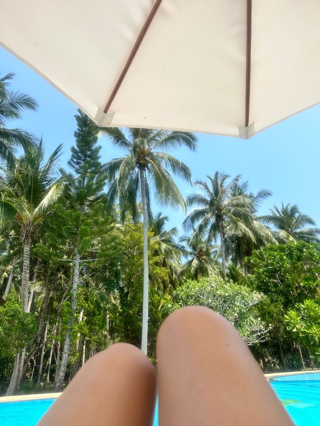 Enjoying the last days — beach, pool & massage