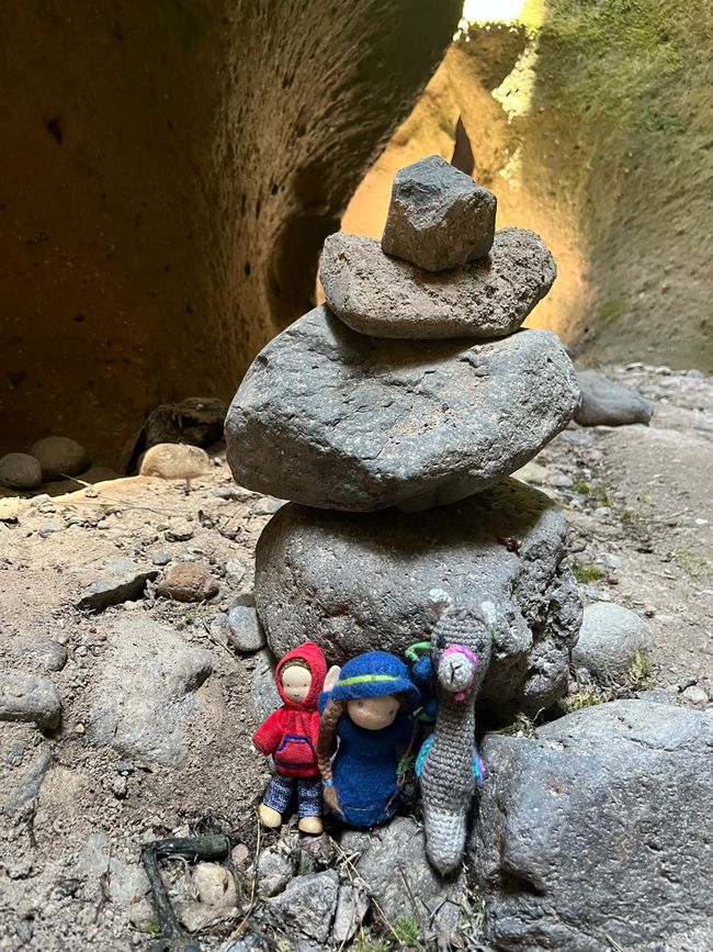 Tag 8
Qorihuilca Canyon und auf dem Markt einkaufen