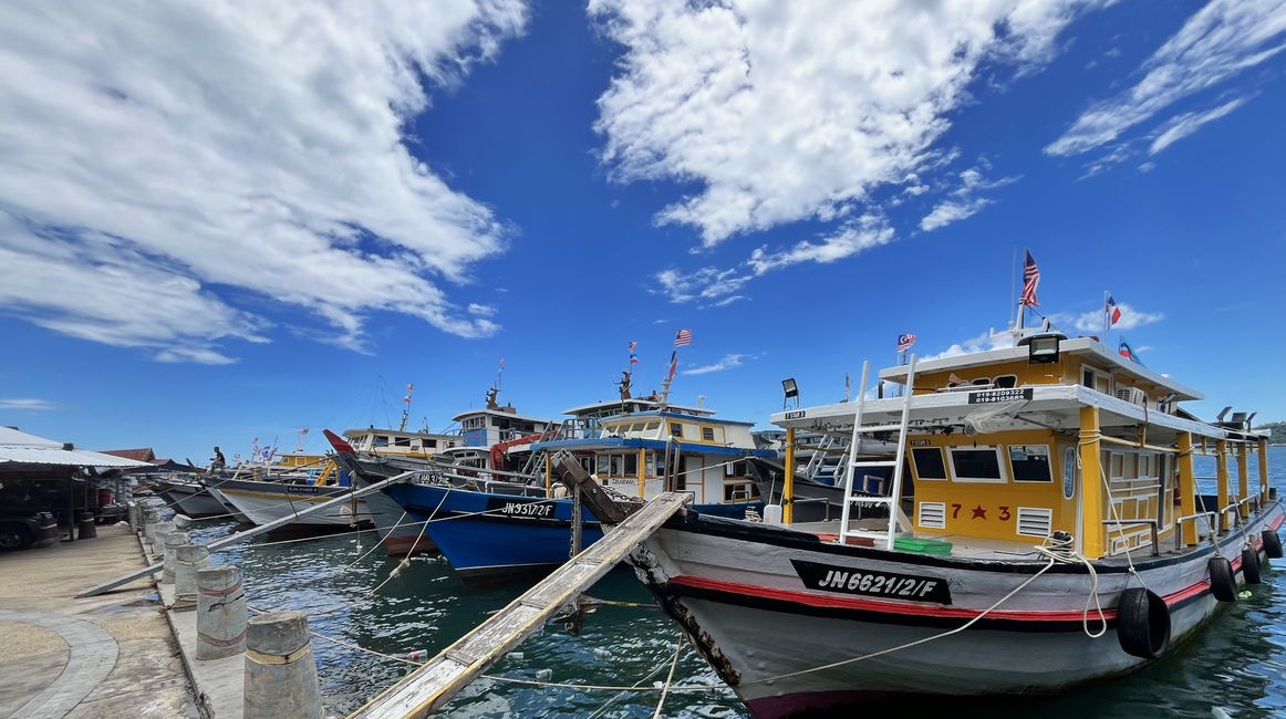 Fischereiflotte in Kota Kinabalu
