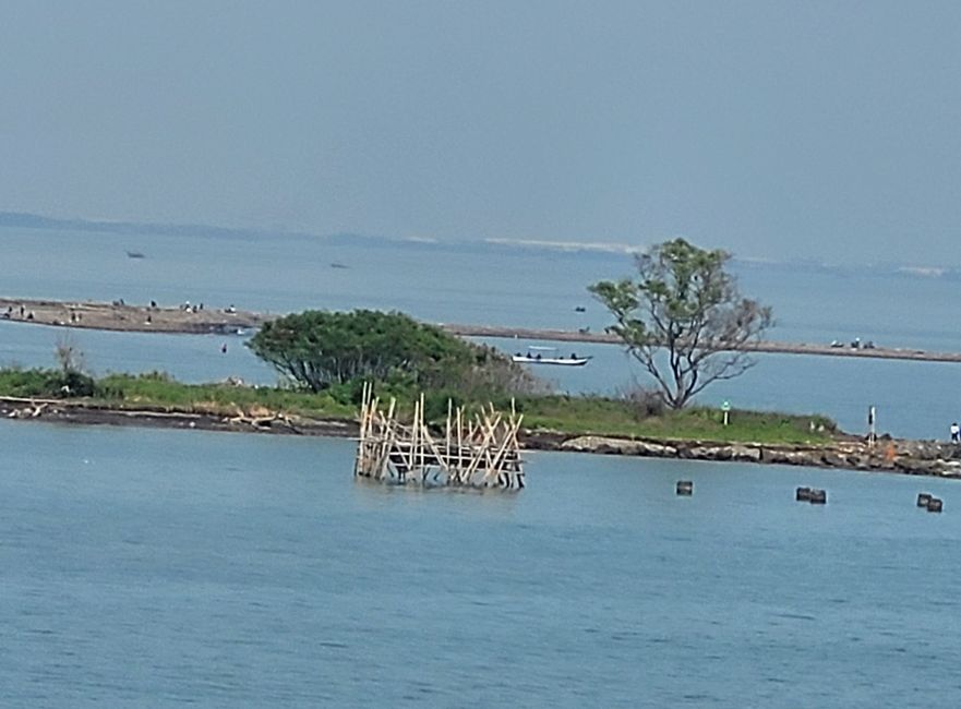 Día 114 y 115 de 175: Crucero por el mundo - Semarang/Java y día de mar
