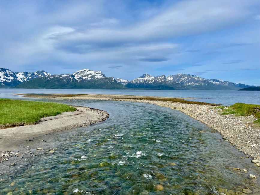 Day 5 - Cycling and hiking (almost) to Ullstinden