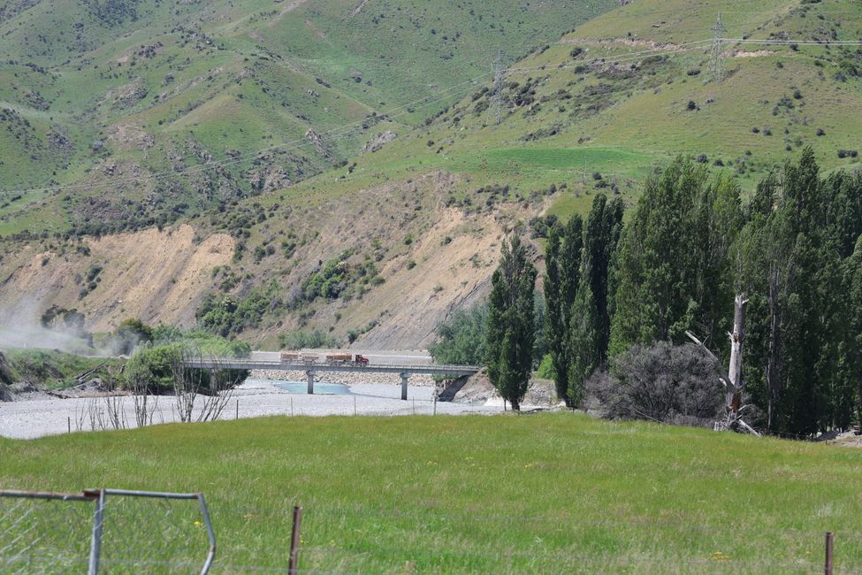 Gravel Road heading South