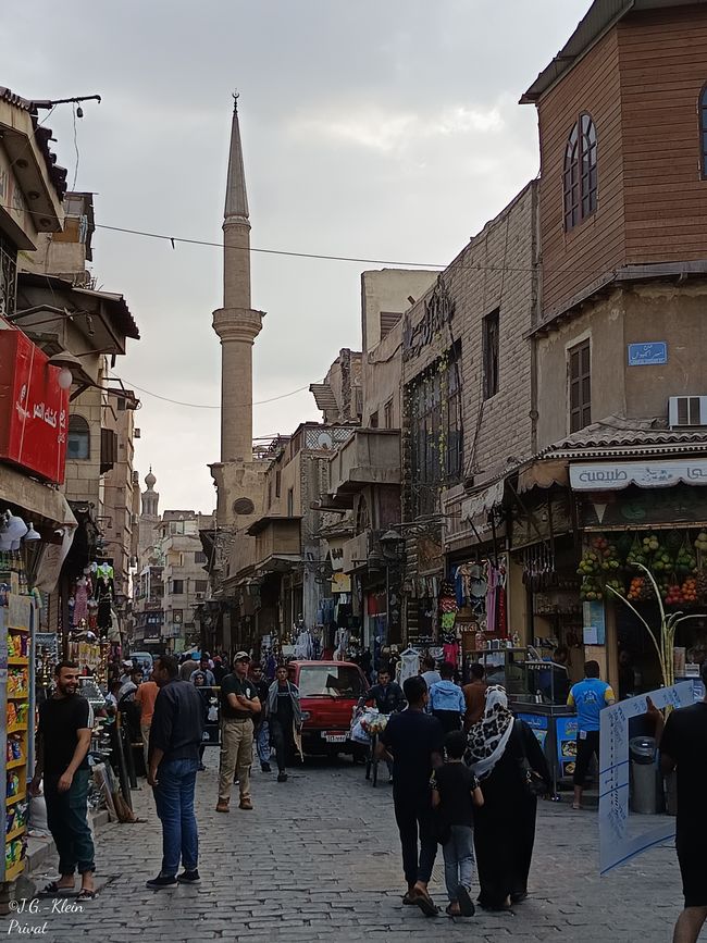 Pyramiden, Sphinx, Museum und Stadt
Tag 2