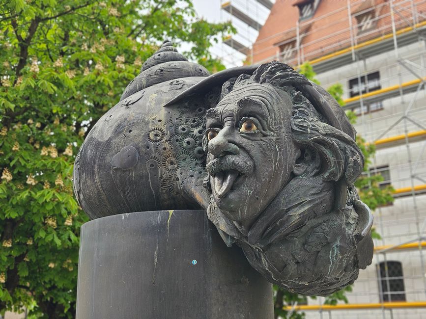 Einstein-Denkmal