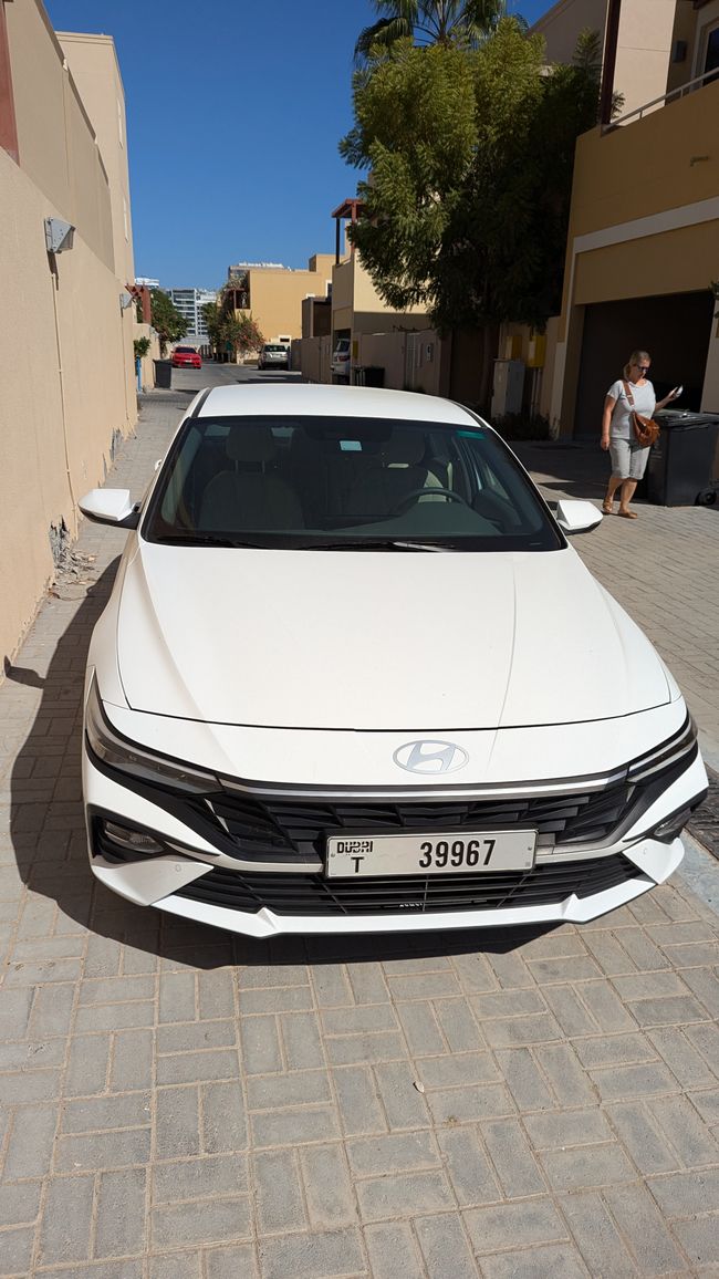 Etiqueta 2 (2024)
