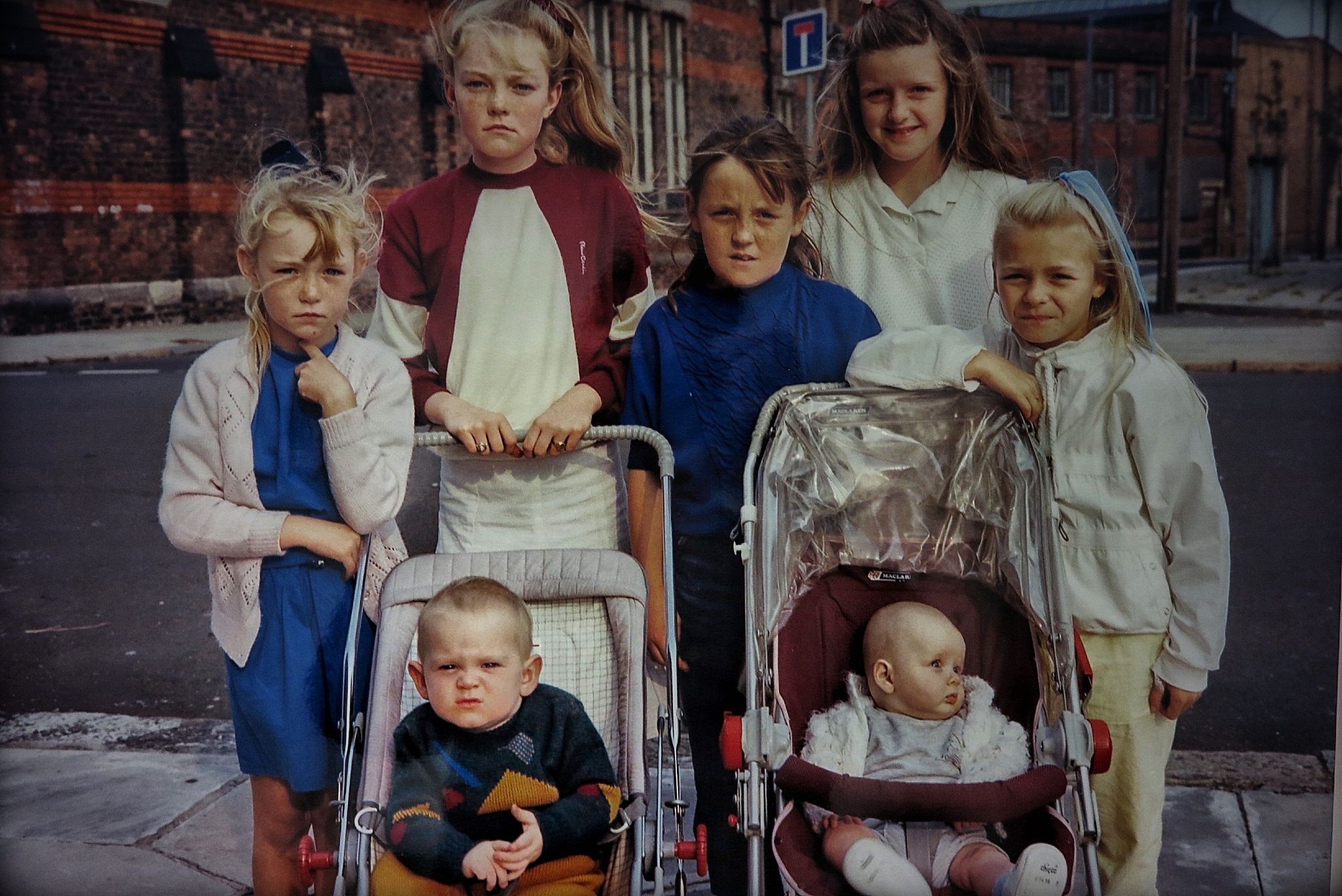 Les membres de la famille partagent souvent des pigments de couleur similaires, la texture des cheveux