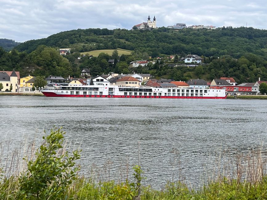 15 nach Grein