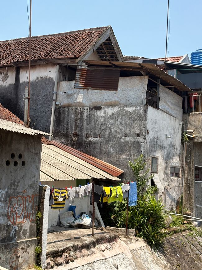Kampung Kajoetangan
