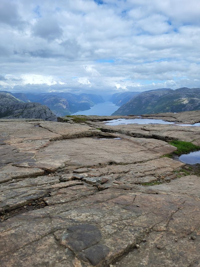 Days 5 and 6 - via Stavanger to the Preikestolen Campsite