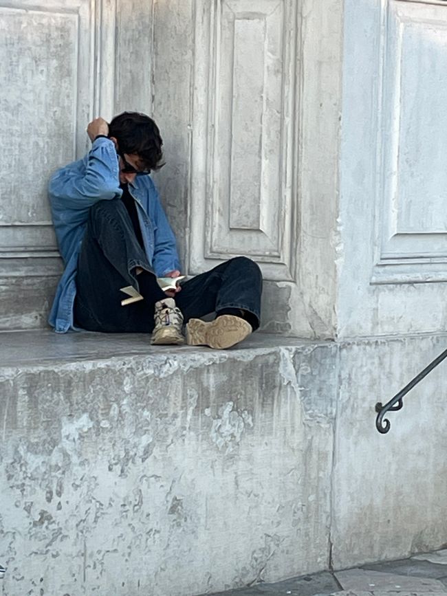 Ancora un lettore
