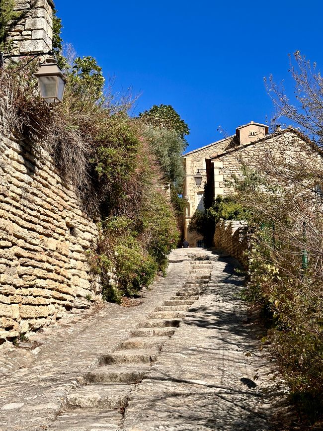 Moulin de St. Pierre, Gordes and Saignon