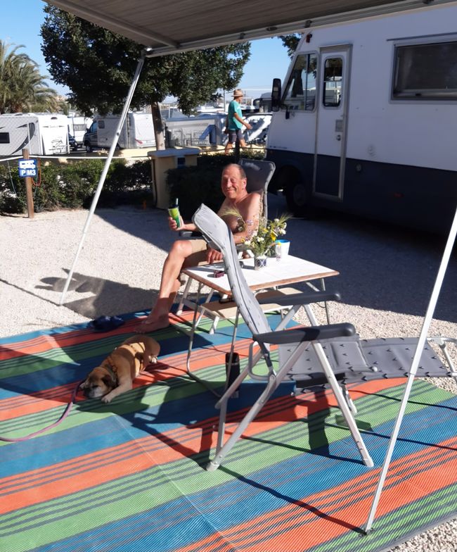 Micha und Cookie baden in der Sonne