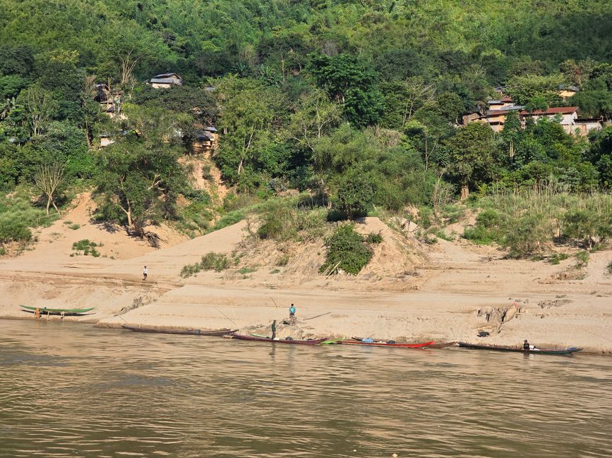 Auf dem Mekong von Luang Prabang nach Ban Houayxay