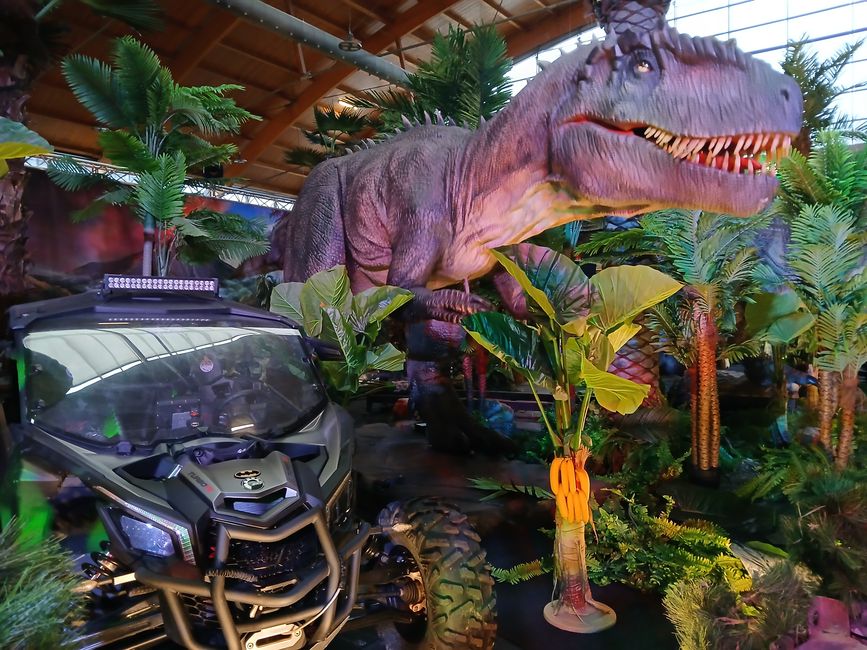 Dino Fever in Friedrichshafen: An Honest Look into the "Kingdom of Dinosaurs"