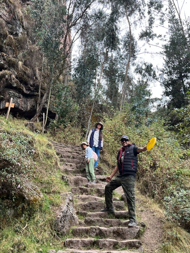 Day 17 
Mysterious hiking trail with "waterfall" somewhere in the Andes near Cusco