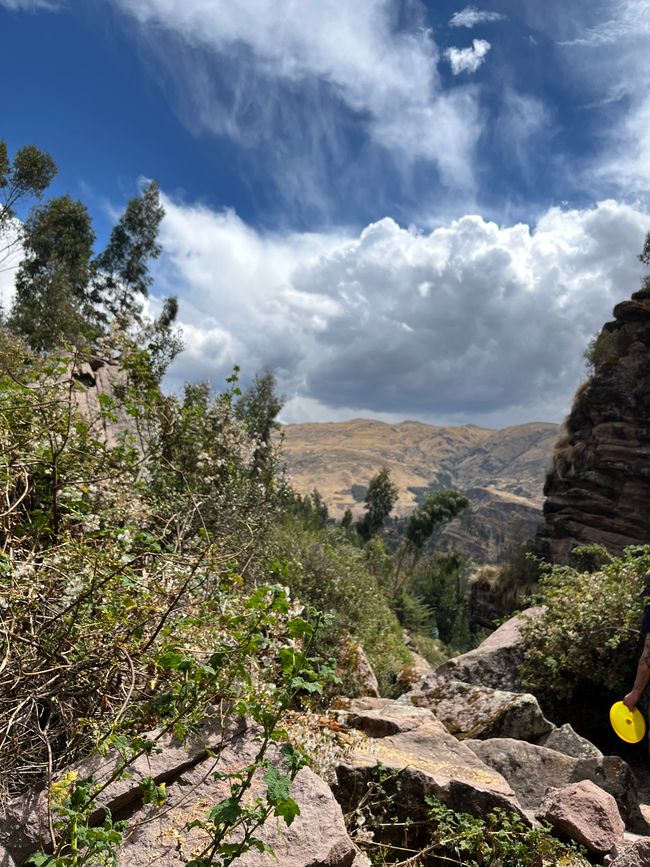 Day 17 
Mysterious hiking trail with "waterfall" somewhere in the Andes near Cusco