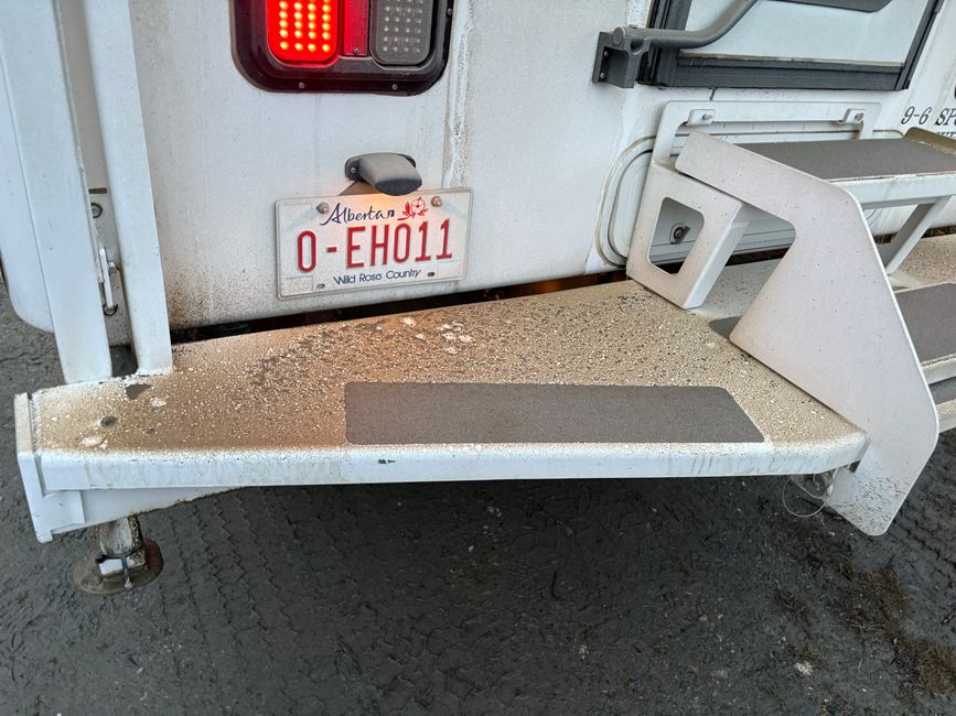 Day 5 - 🚐 Pothole Slalom, Moose Menus, and Off-Road Adventures – our day on the Canol Road