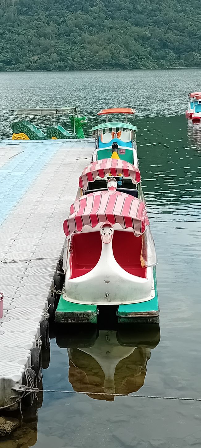 Liyu Lake