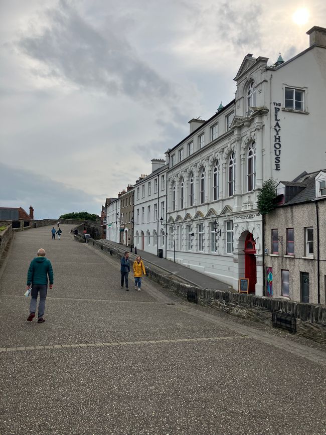 Sulla Mura della città di Derry