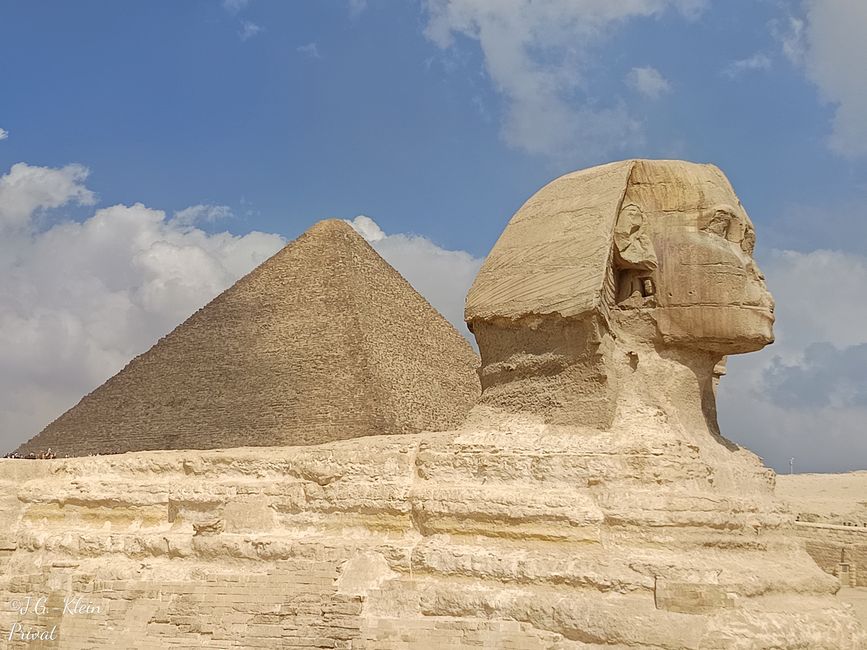 Pyramiden, Sphinx, Museum und Stadt
Tag 2