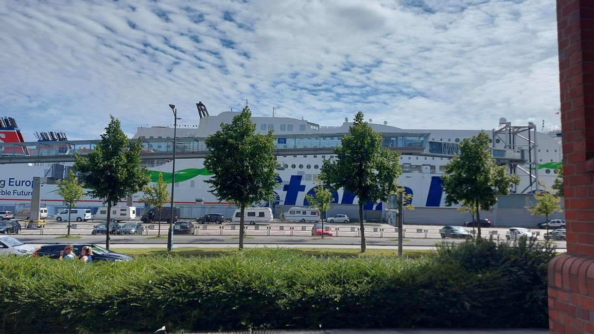 Tomar el ferry a tiempo.