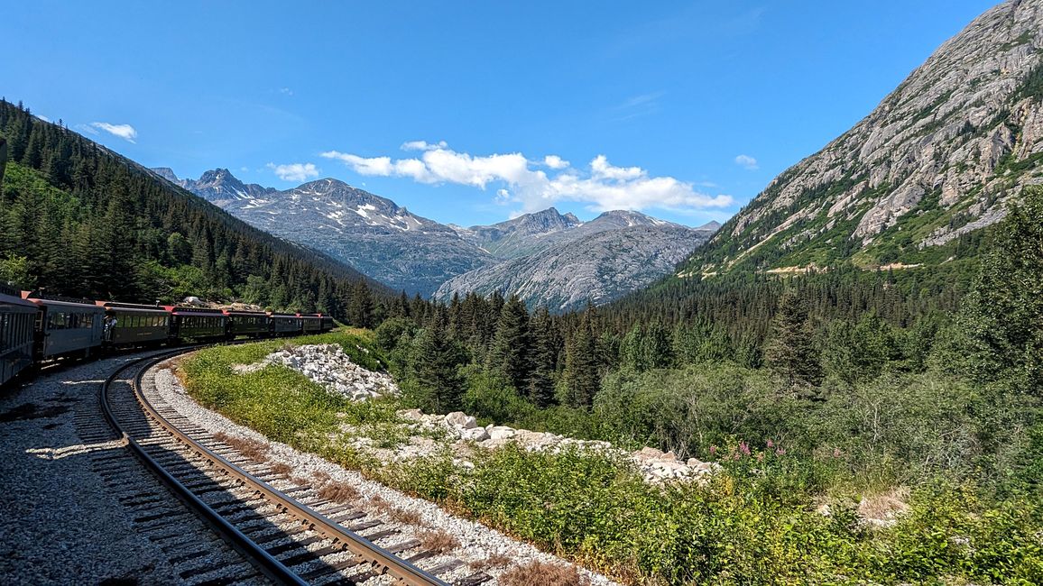 Tag 22: Off to Alaska! A landslide, the White Pass & long trains