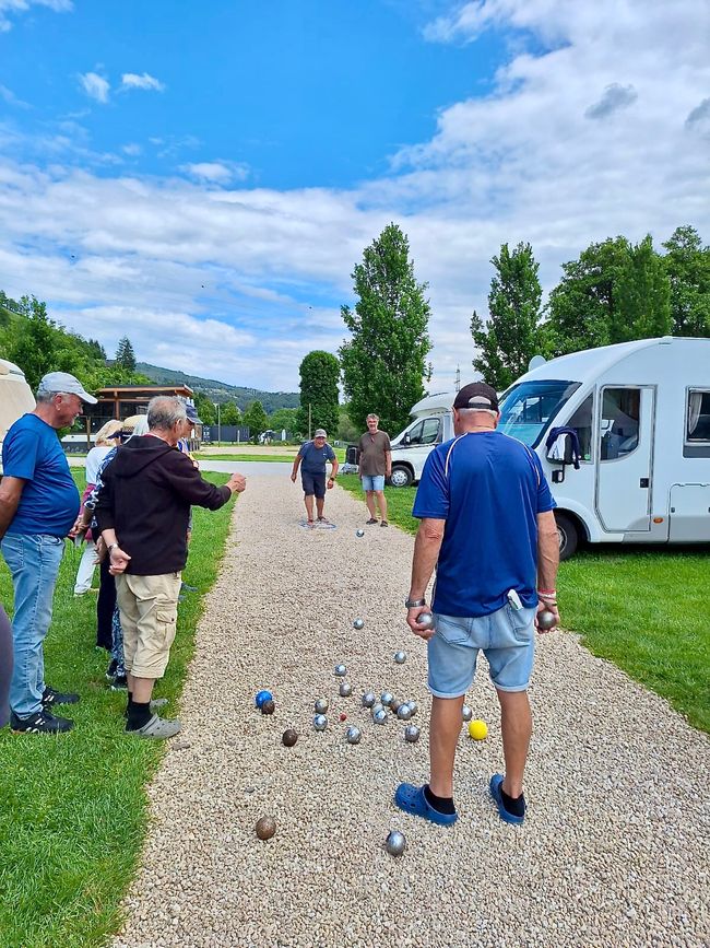 Chef Messer Ricci inspects the situation during the boules game.