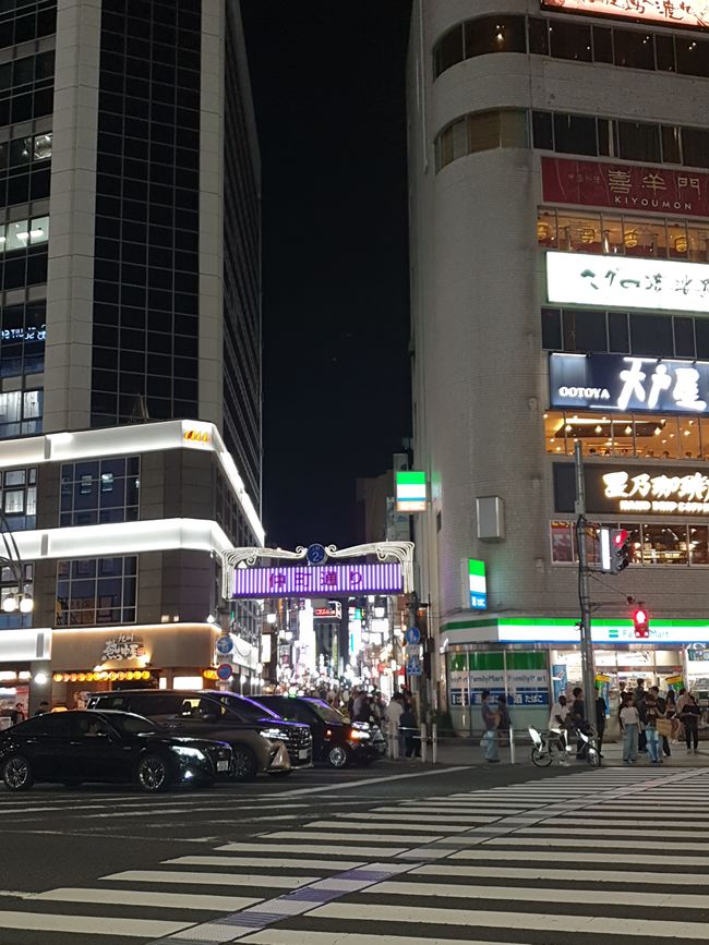 Long pedestrian streets with hundreds of shops