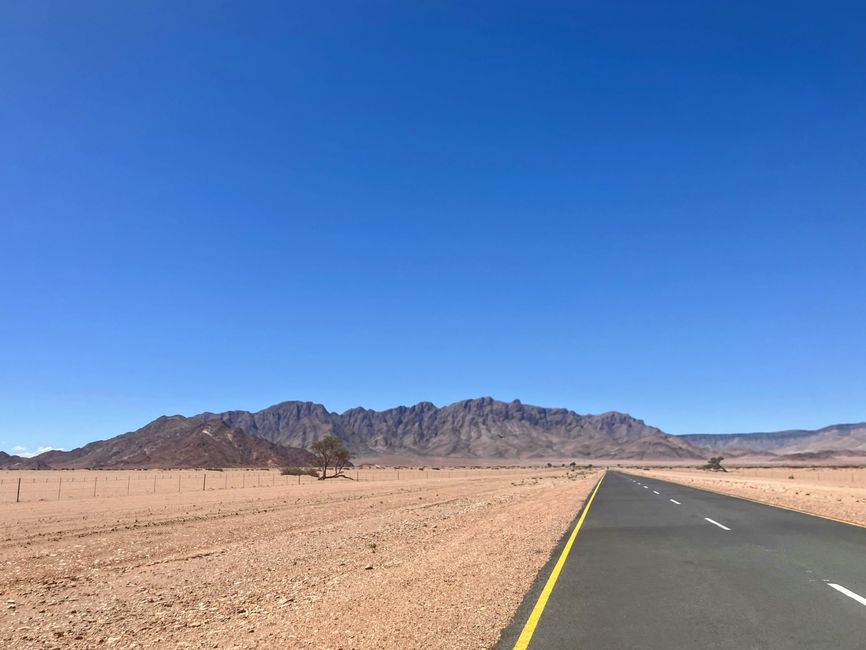 Il deserto namibiano - un mare di sabbia