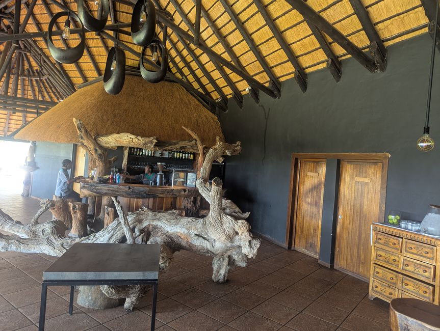 Chaîne de montagnes d'Erongo et Lodge Ai Aiba