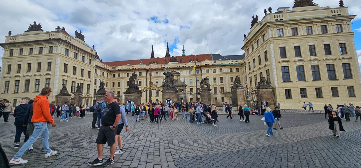 Prag - bin wieder mal da! Eine sehr volle und atemberaubende Location!